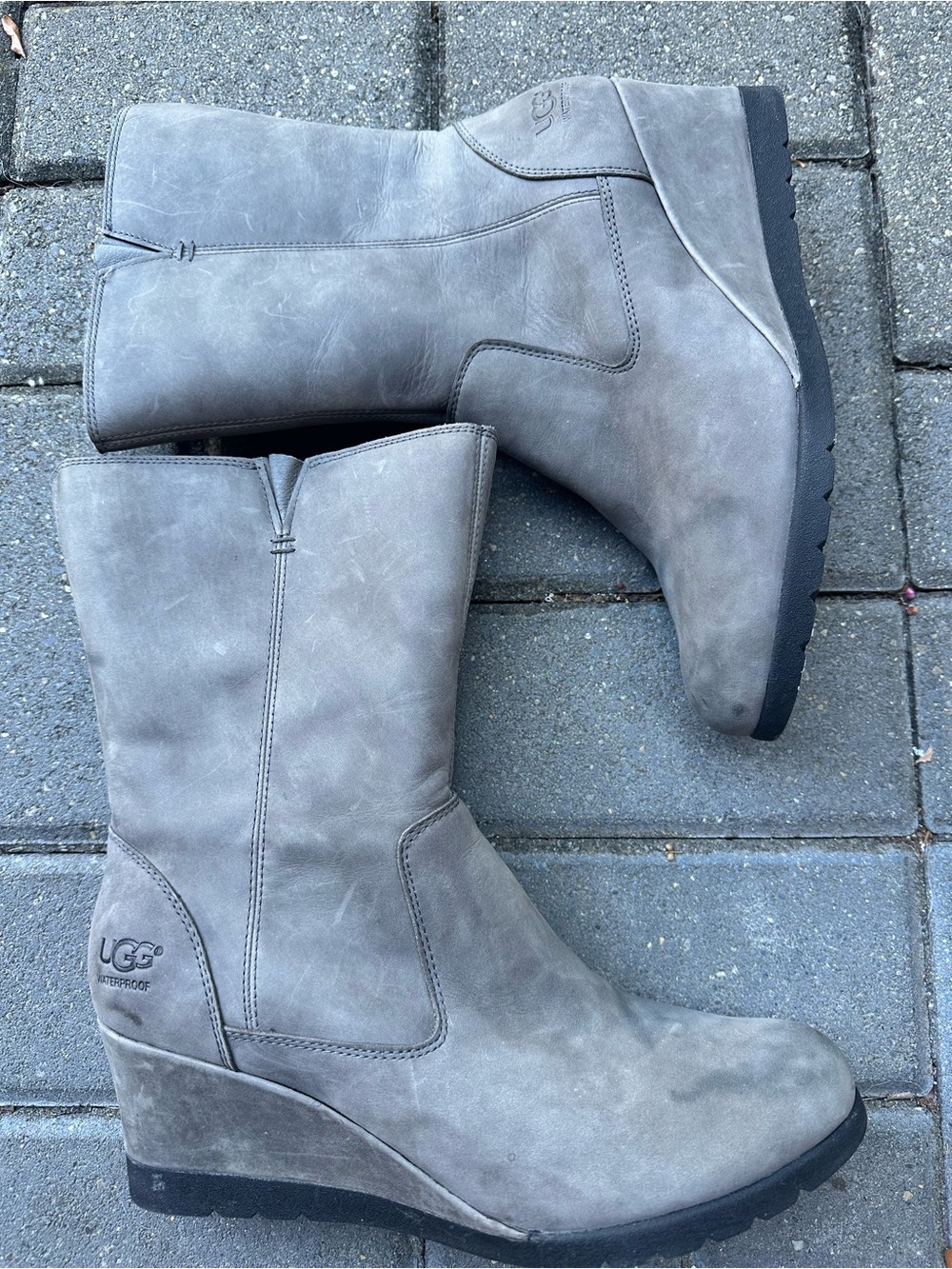 UGG Women's Grey Suede Wedge Mid-Calf Boots